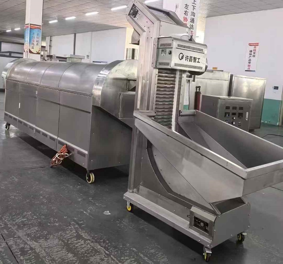 兩套電磁流水線(xiàn)炒貨設(shè)備和四個(gè)冷卻車(chē)準(zhǔn)備發(fā)貨