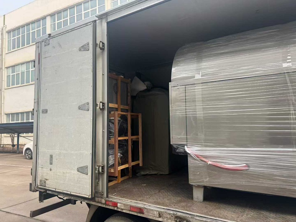 許昌智工DCCZ9-16大型炒貨機(jī)發(fā)往河南平頂山